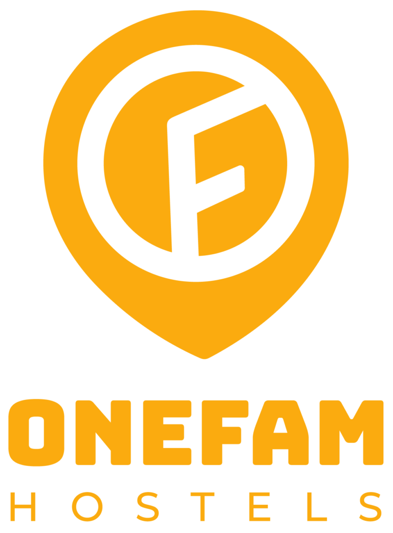 onefamhostels.com